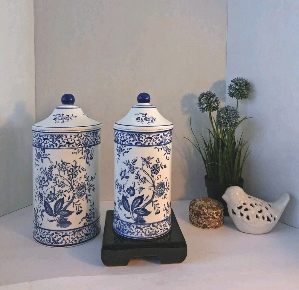 Vintage Blue White Chinoiserie Porcelain Canister Set; Lot of 2; Lidded; VGUC